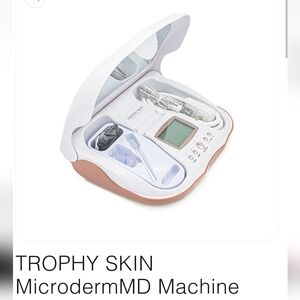 TROPHY SKIN Microderm MD Dermabrasion System. NEW & SEALED.